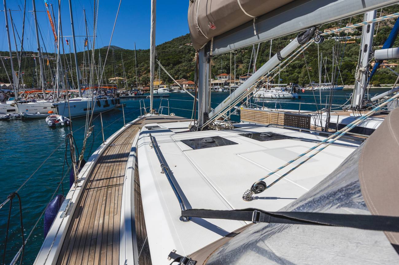 2019 Bavaria C45 Style image 12