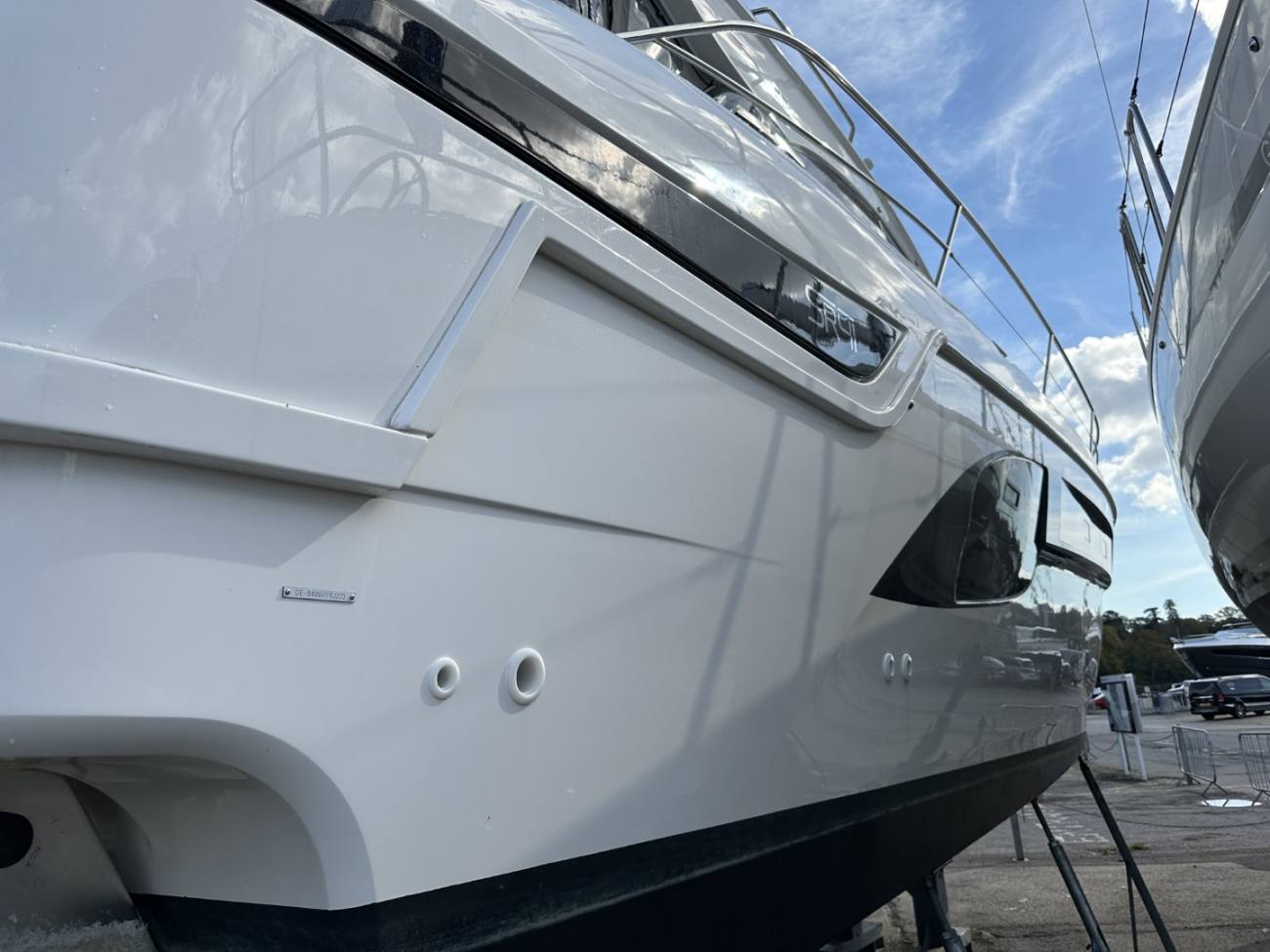 2023 Bavaria SR41 image 25