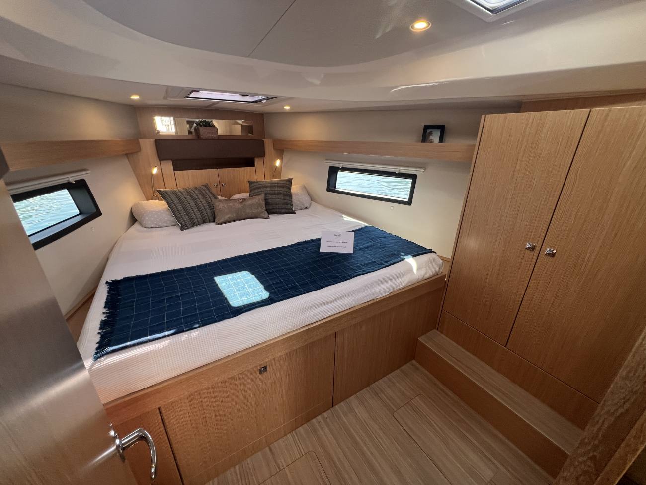 2022 Bavaria C42 image 14