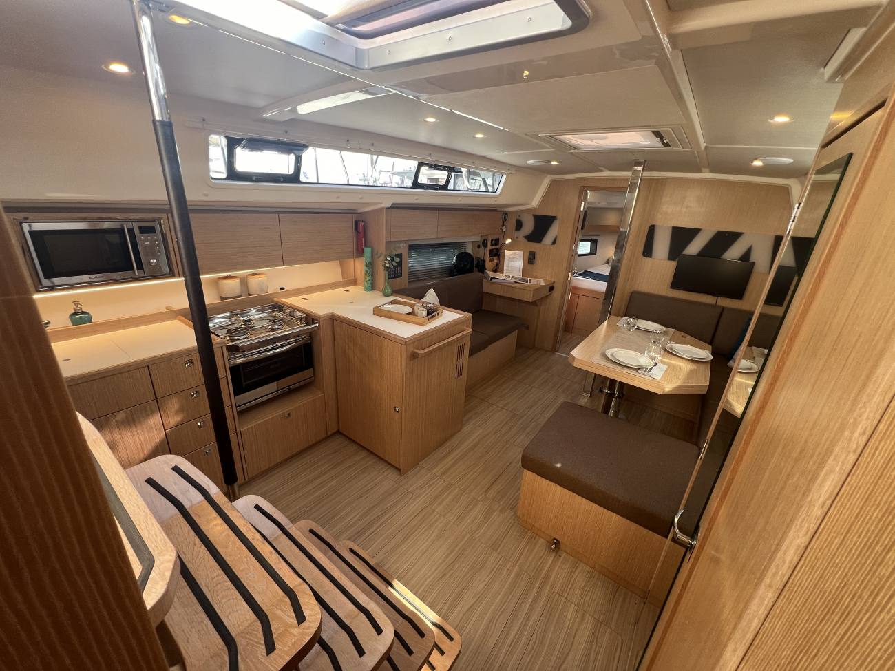 2022 Bavaria C42 image 21