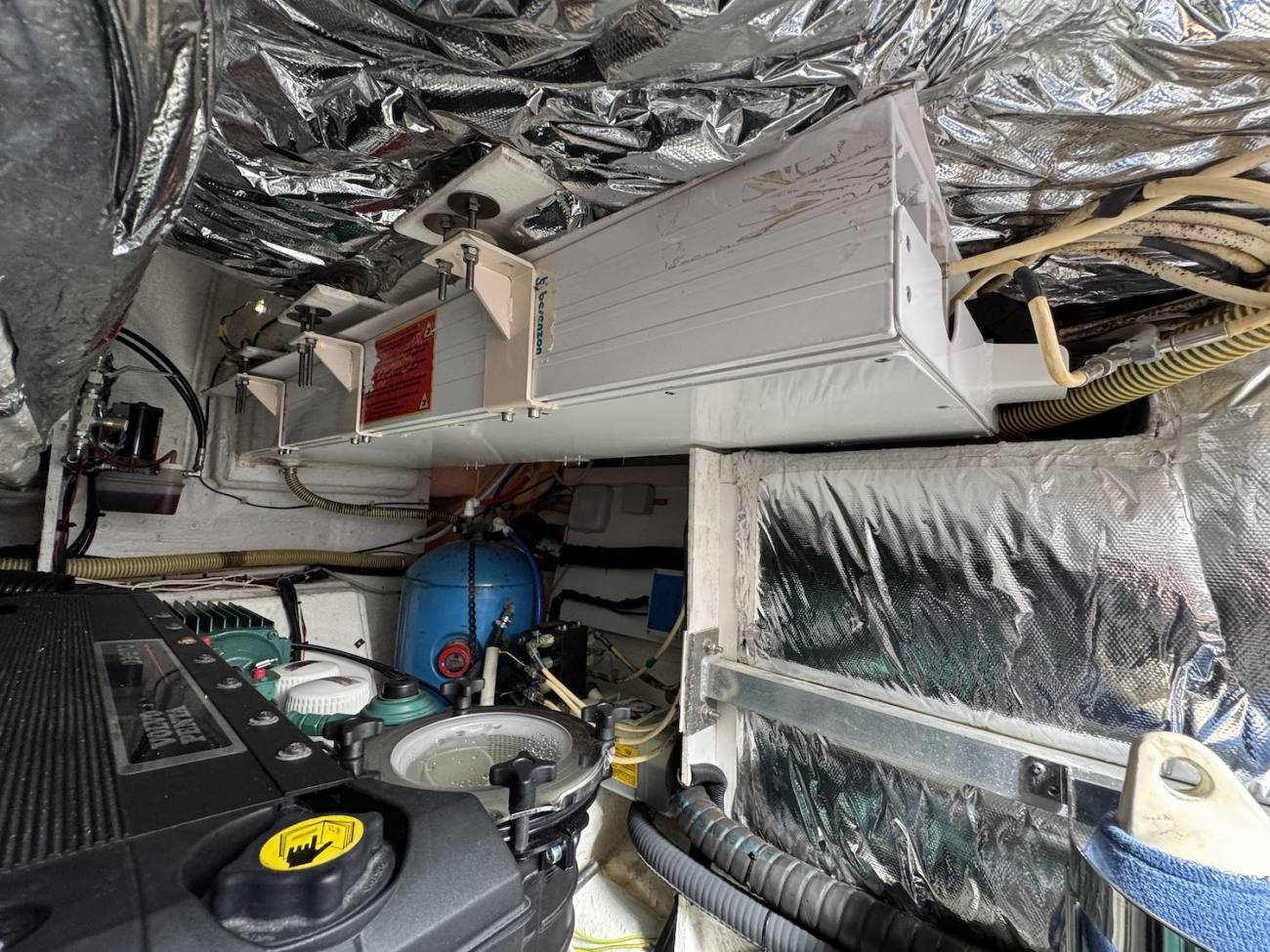 2011 Princess V42 image 6