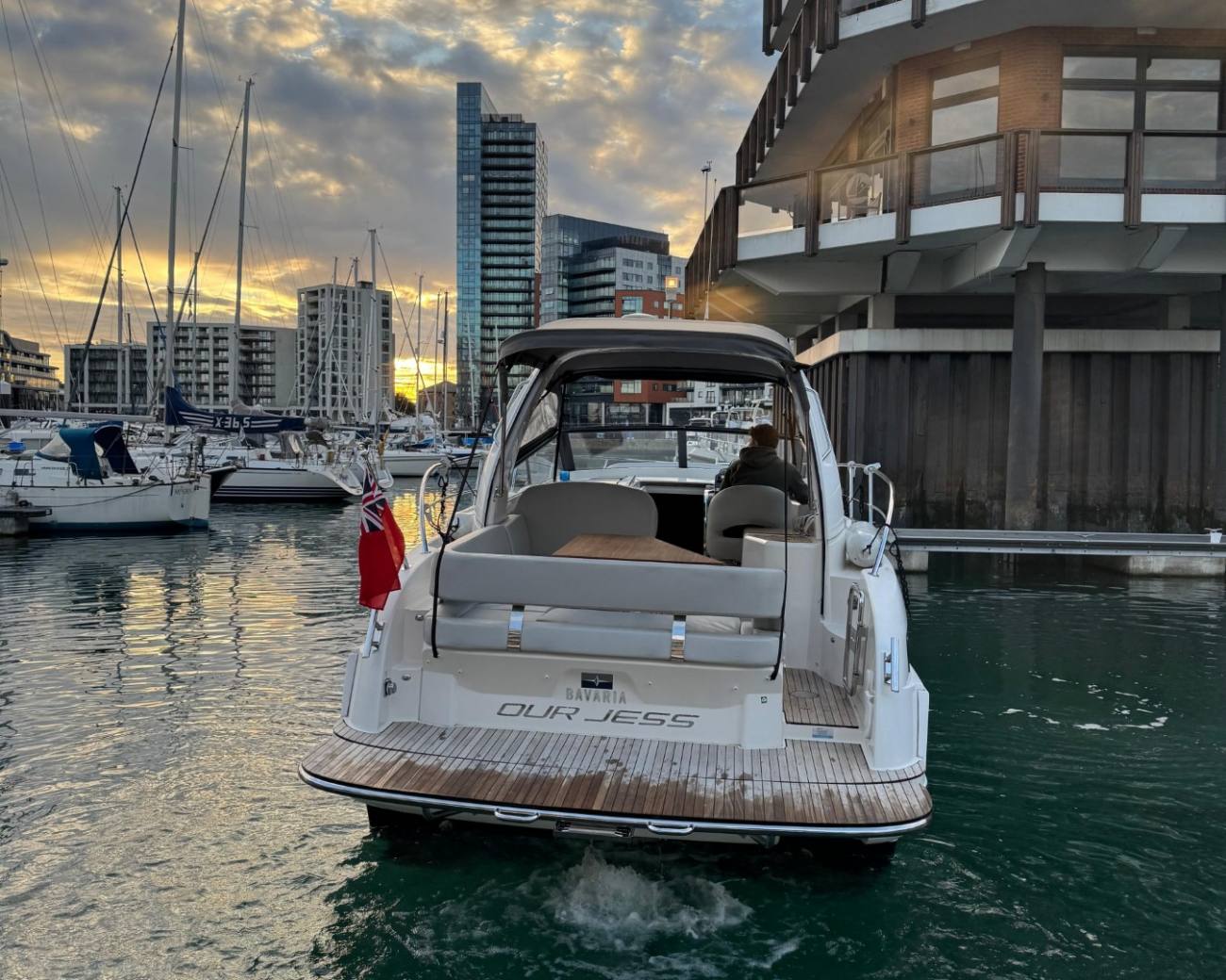 2021 Bavaria S30 image 18