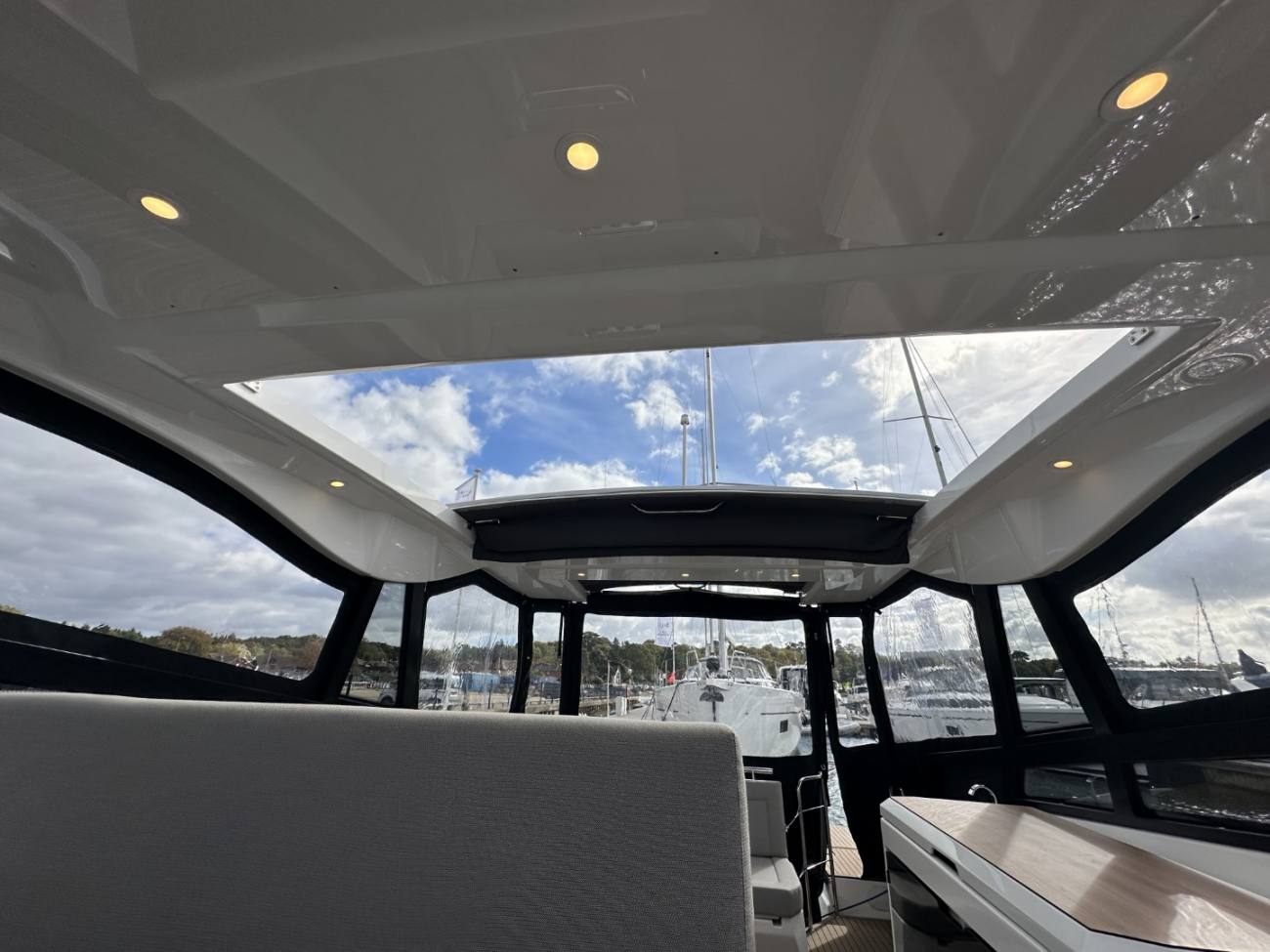 2026 Bavaria Vida Hard Top image 26