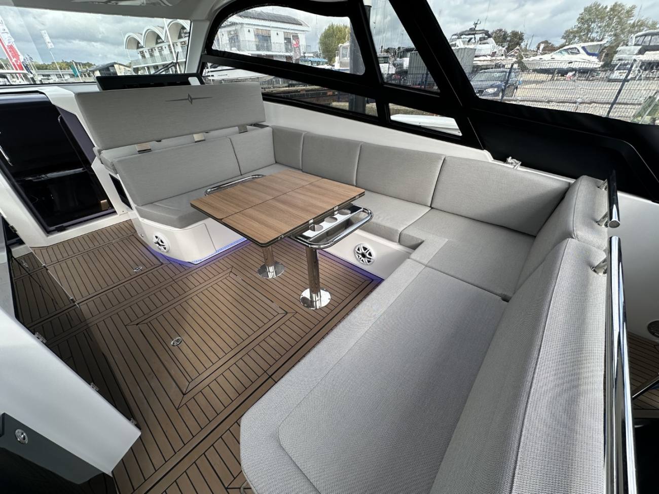 2026 Bavaria Vida Hard Top image 24