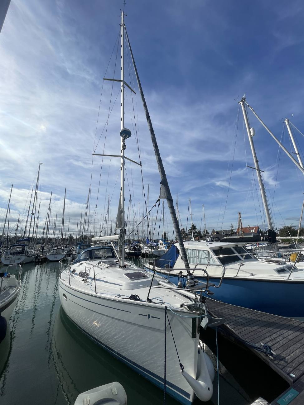 2010 Bavaria 34 Cruiser image 16
