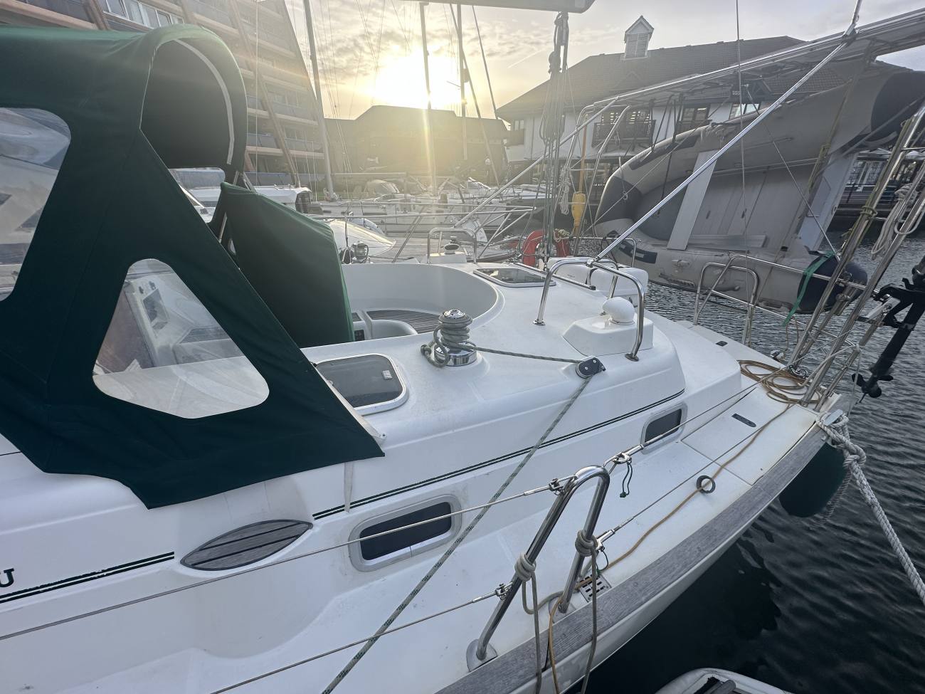 1999 Beneteau Oceanis 36 CC image 18