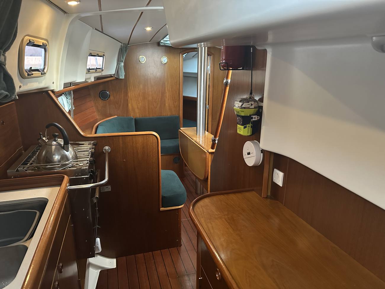 1999 Beneteau Oceanis 36 CC image 40