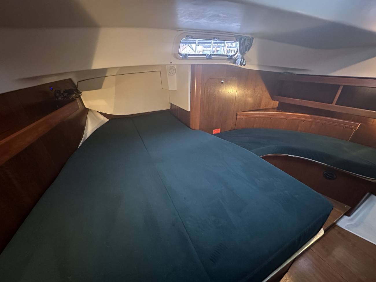1999 Beneteau Oceanis 36 CC image 43