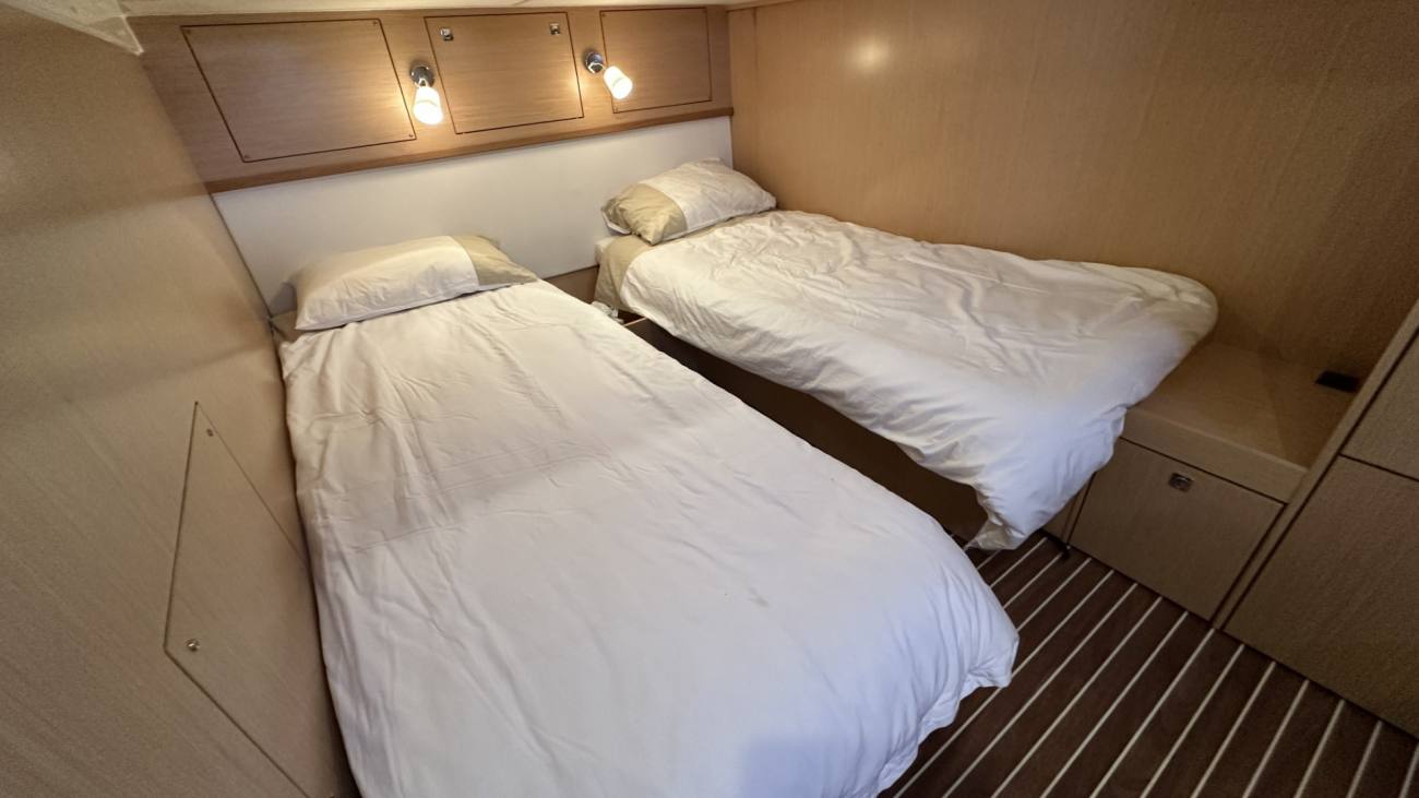 2015 Bavaria Sport 39HT image 27