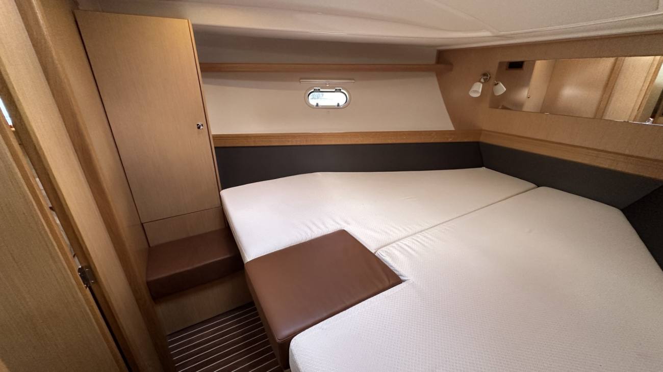 2015 Bavaria Sport 39HT image 25