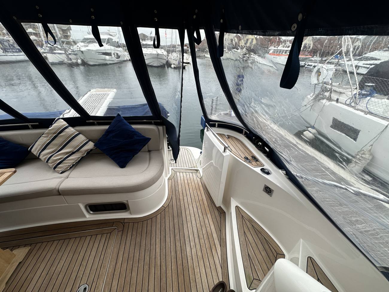 2002 Fairline Phantom 50 image 80