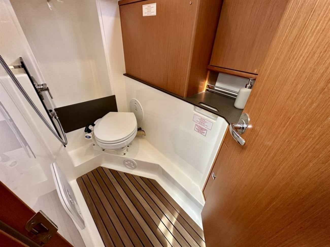 2018 Bavaria Cruiser 34 image 6