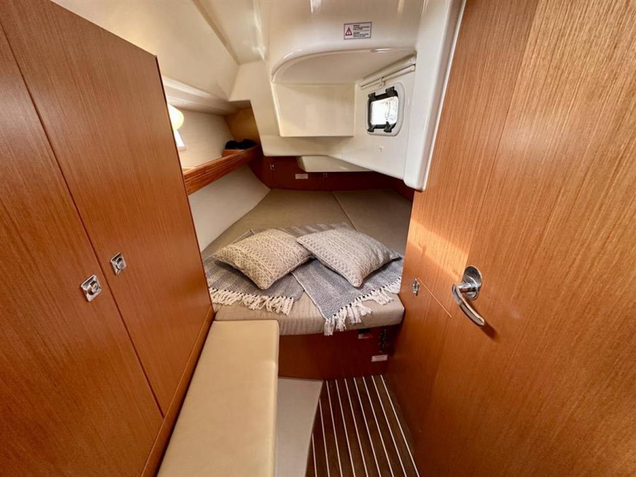 2018 Bavaria Cruiser 34 image 5