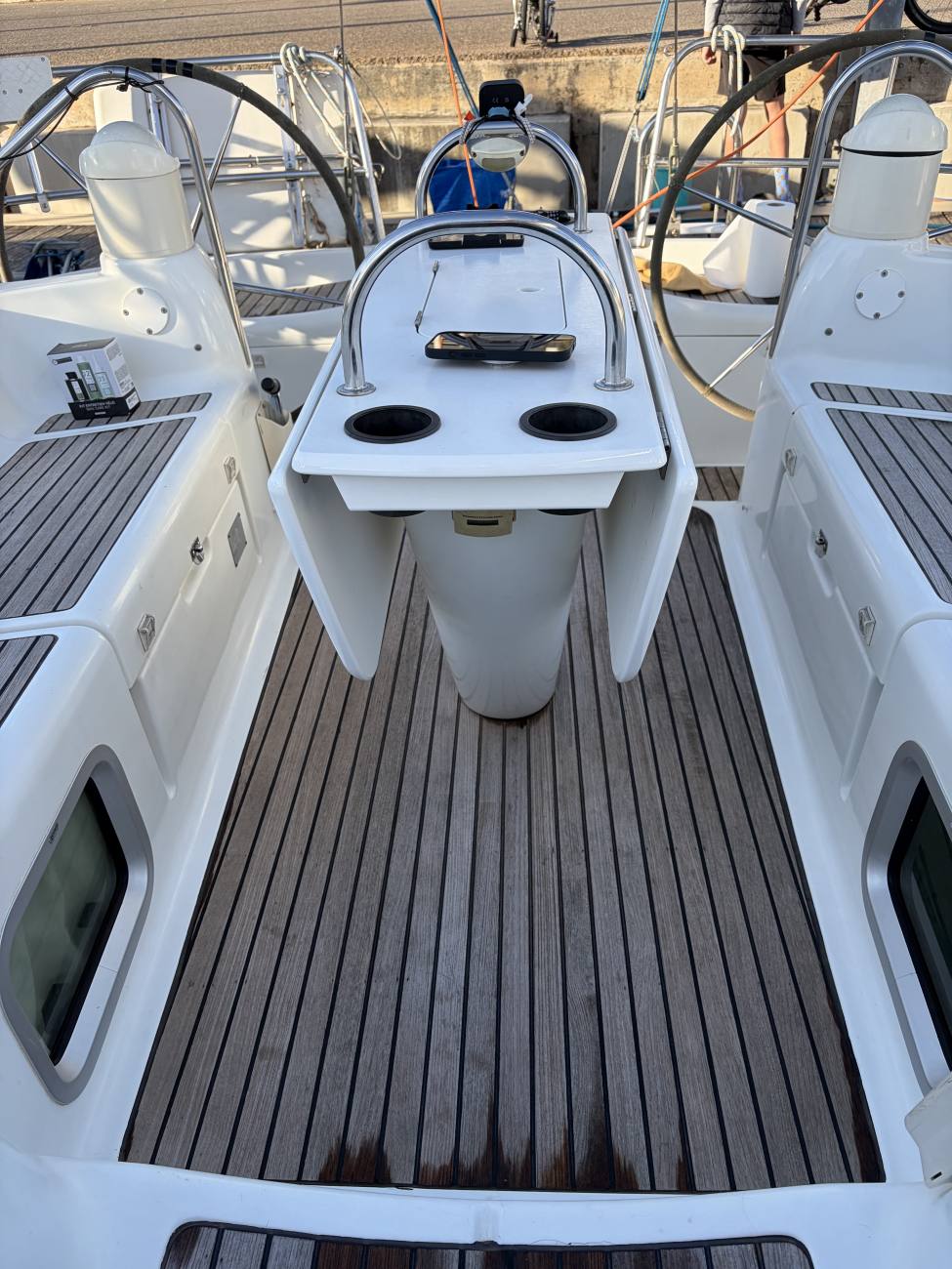 2005 Jeanneau SUN ODYSSEY 40.3 image 13