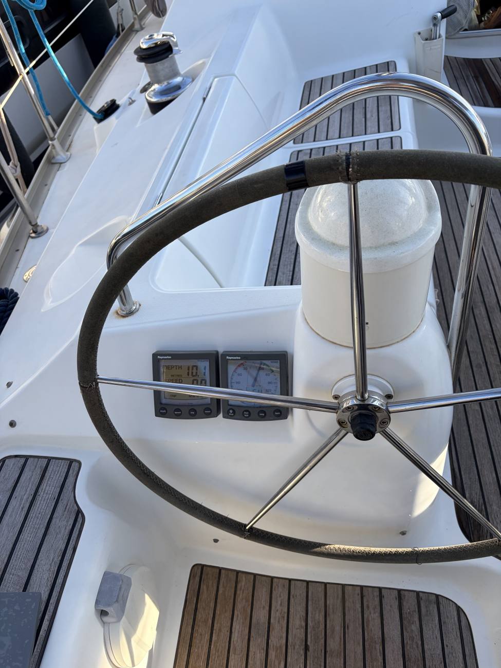 2005 Jeanneau SUN ODYSSEY 40.3 image 19