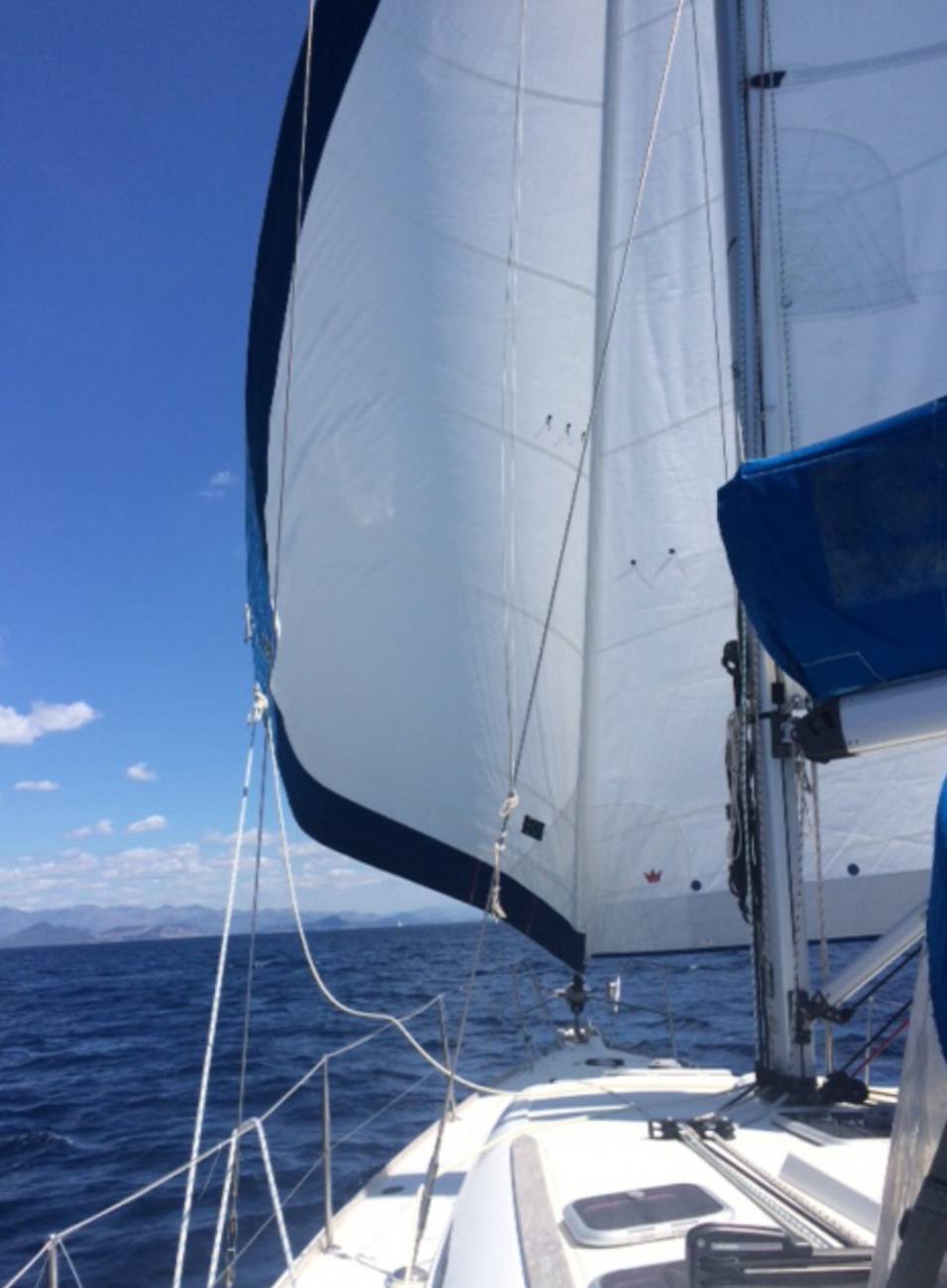 2010 Jeanneau Sun Odyssey 42i image 16