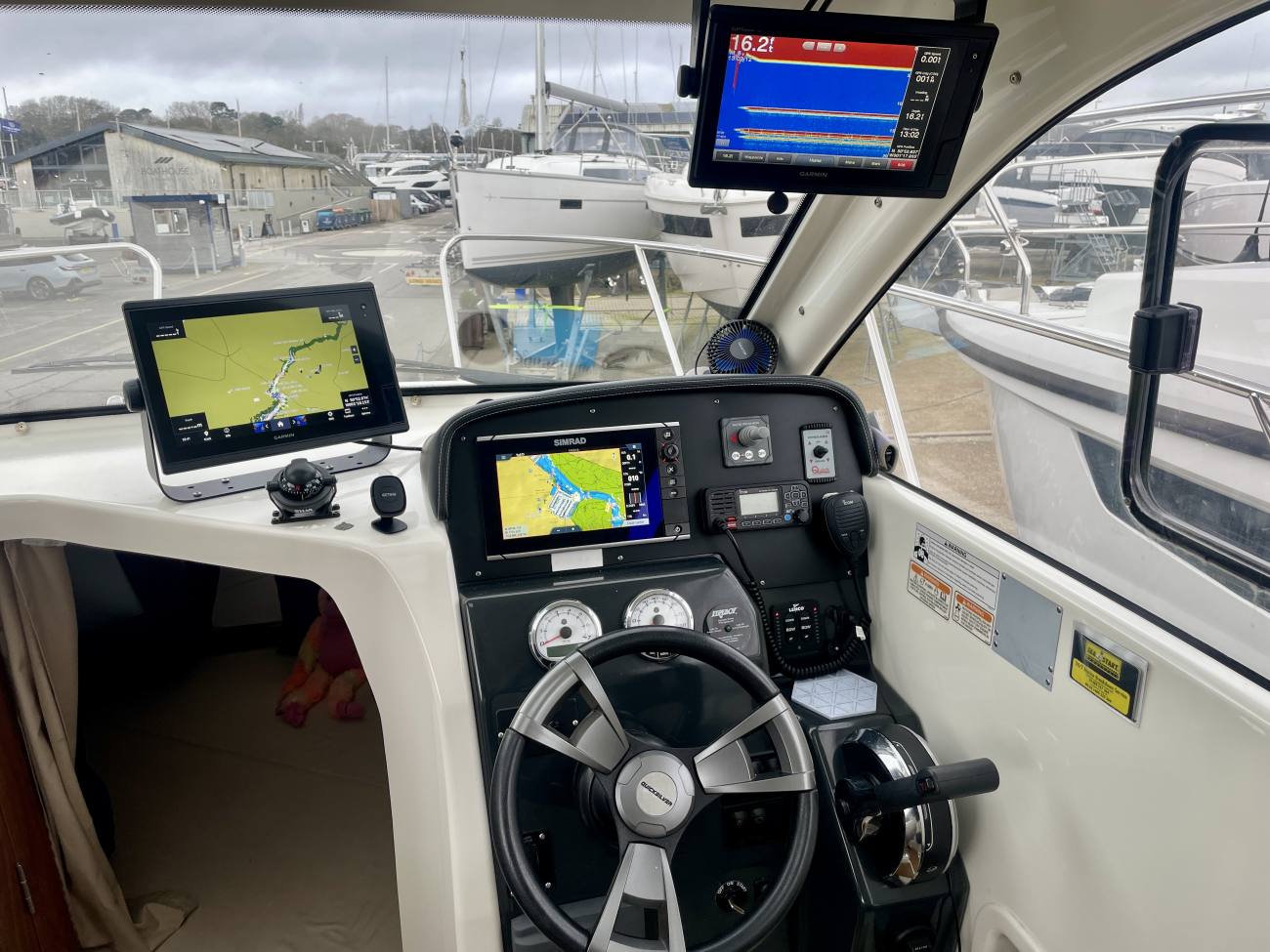 2016 Quicksilver 755 Weekend image 5