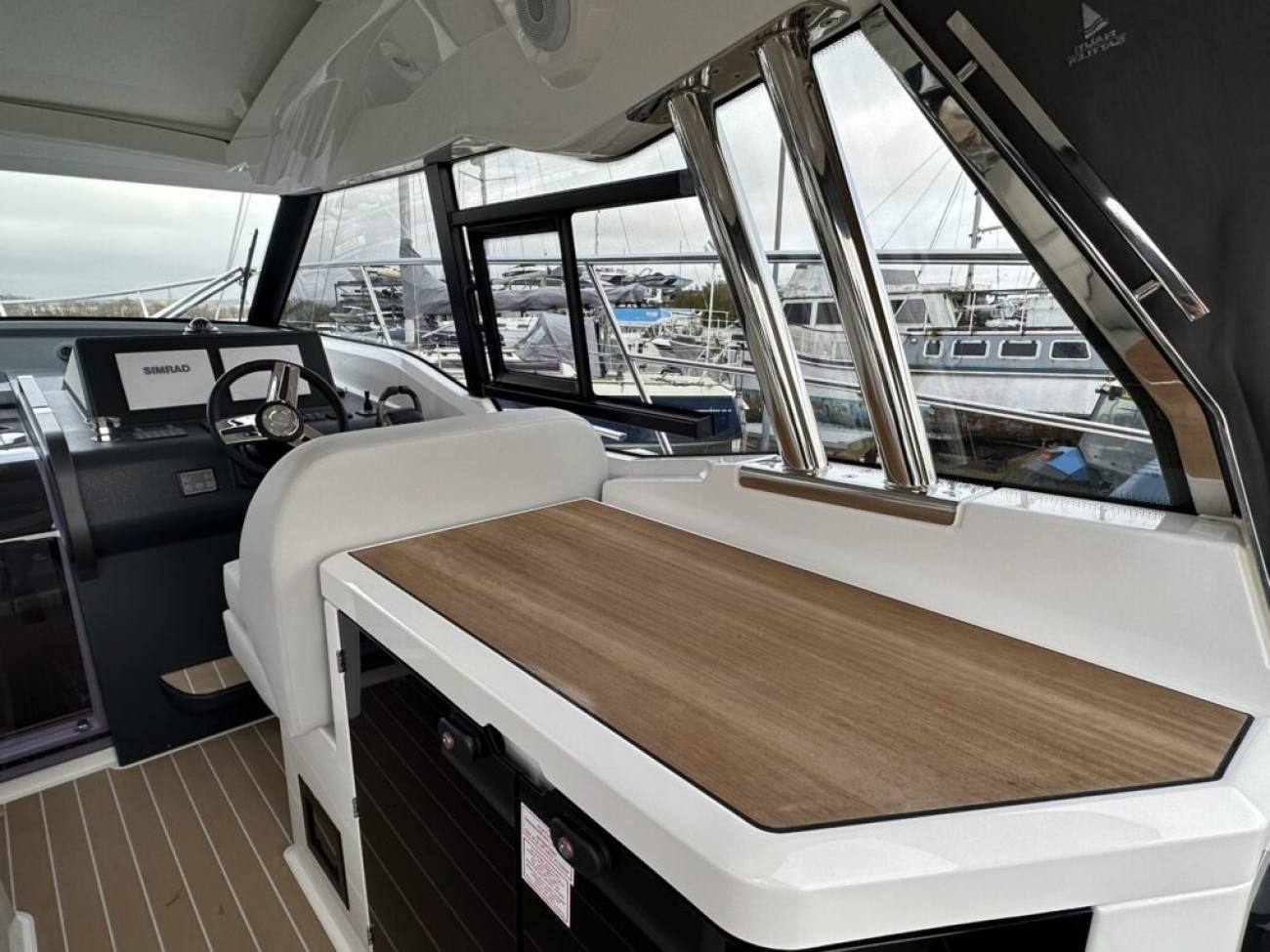 2026 Bavaria SR35 image 14