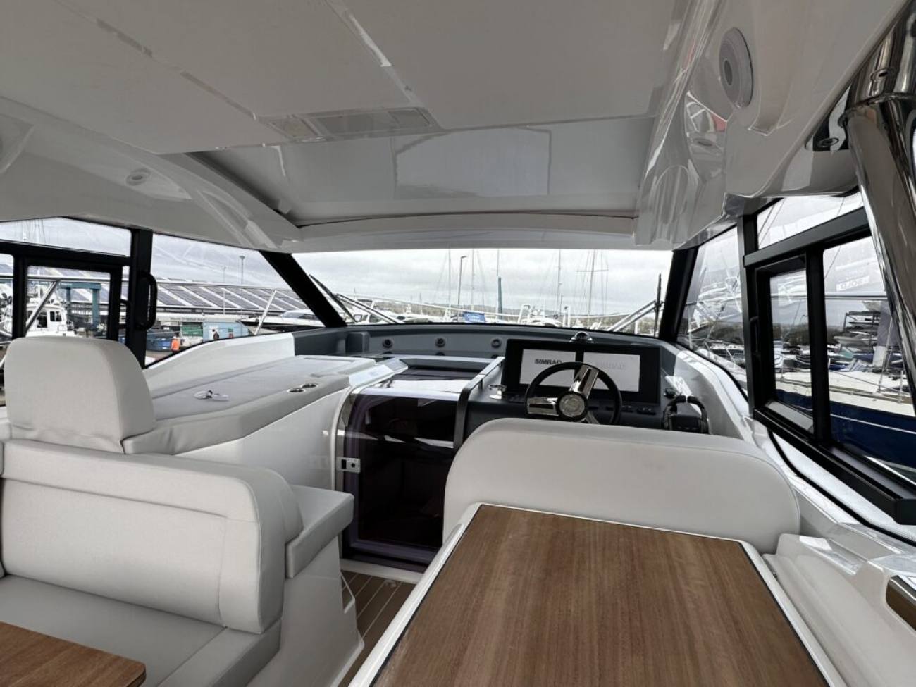 2026 Bavaria SR35 image 11