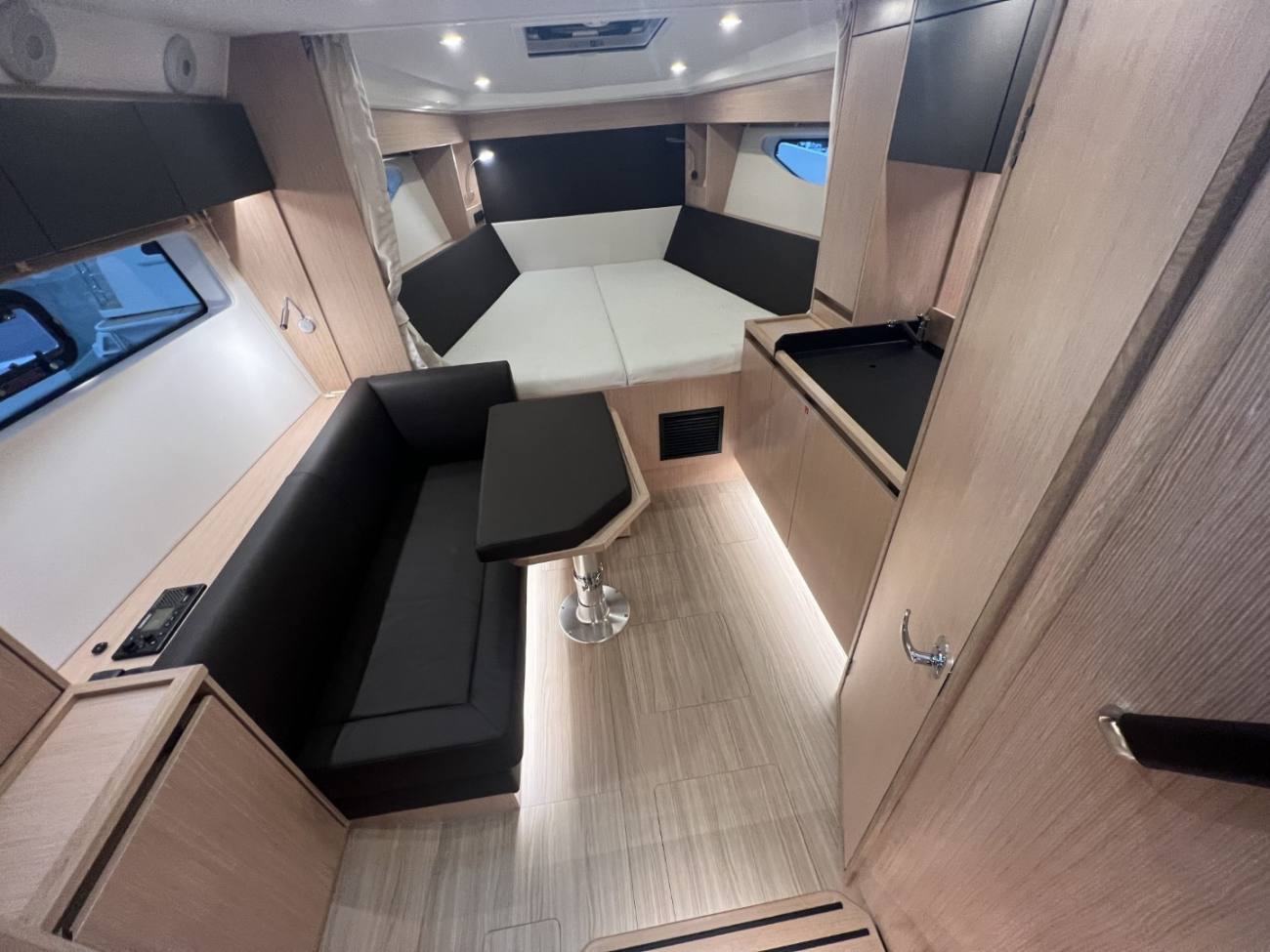 2026 Bavaria SR35 image 2
