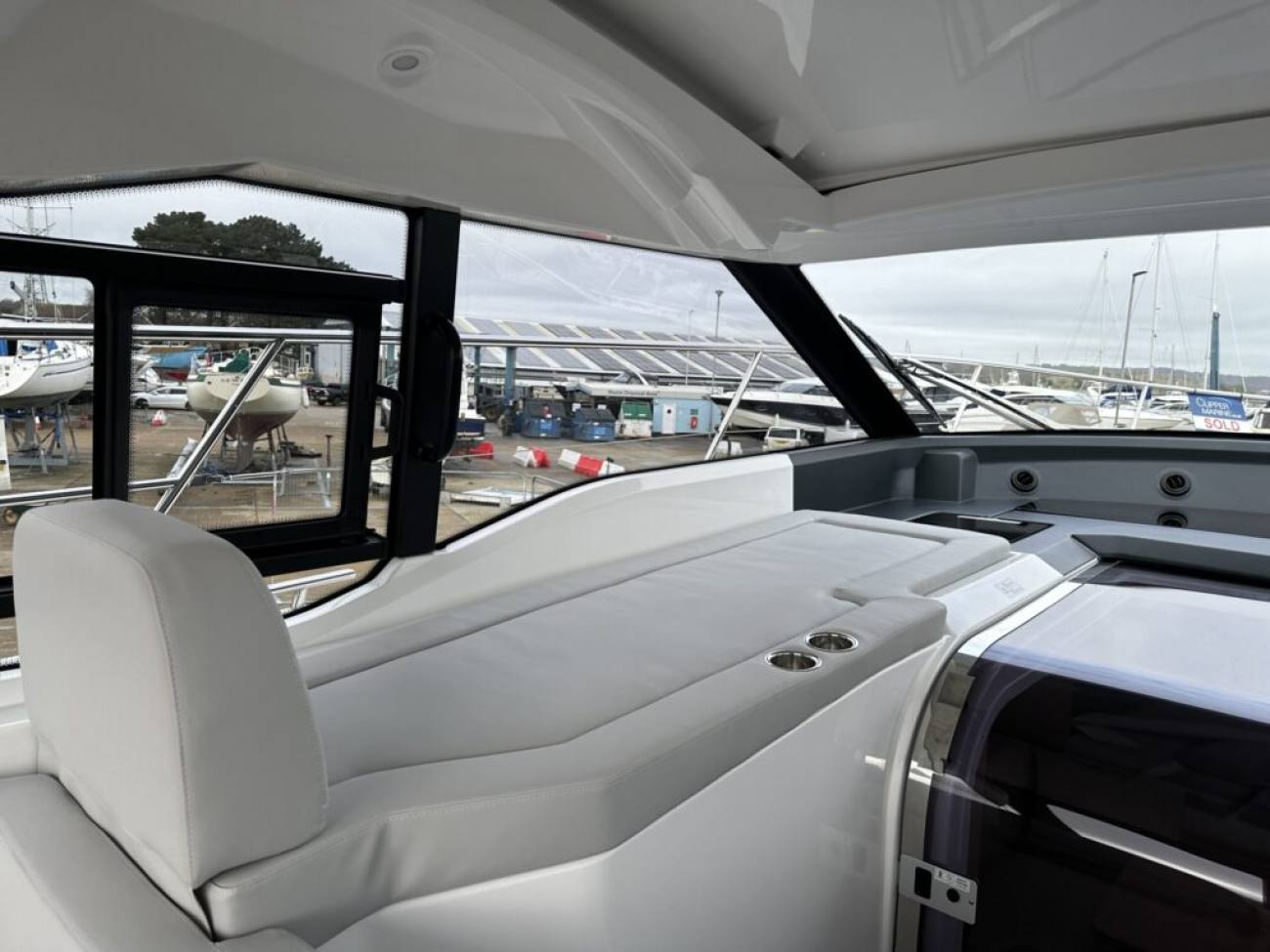 2026 Bavaria SR35 image 15