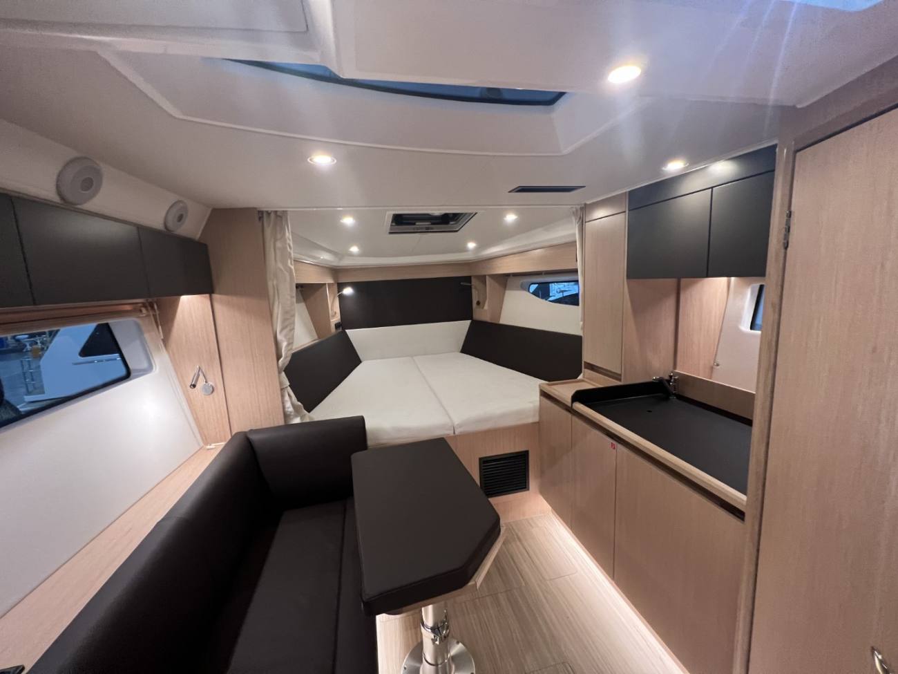 2026 Bavaria SR35 image 3