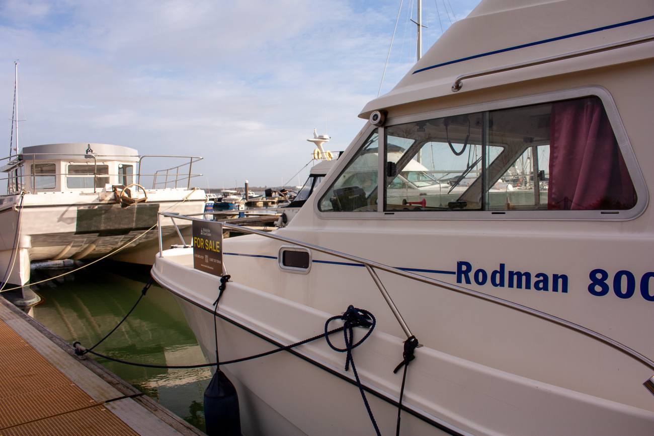 2001 Rodman 800 Flybridge image 13