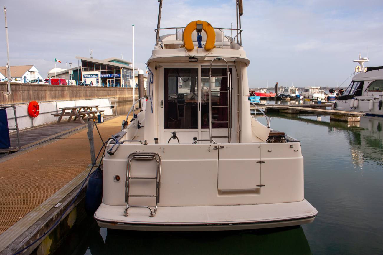 2001 Rodman 800 Flybridge image 15