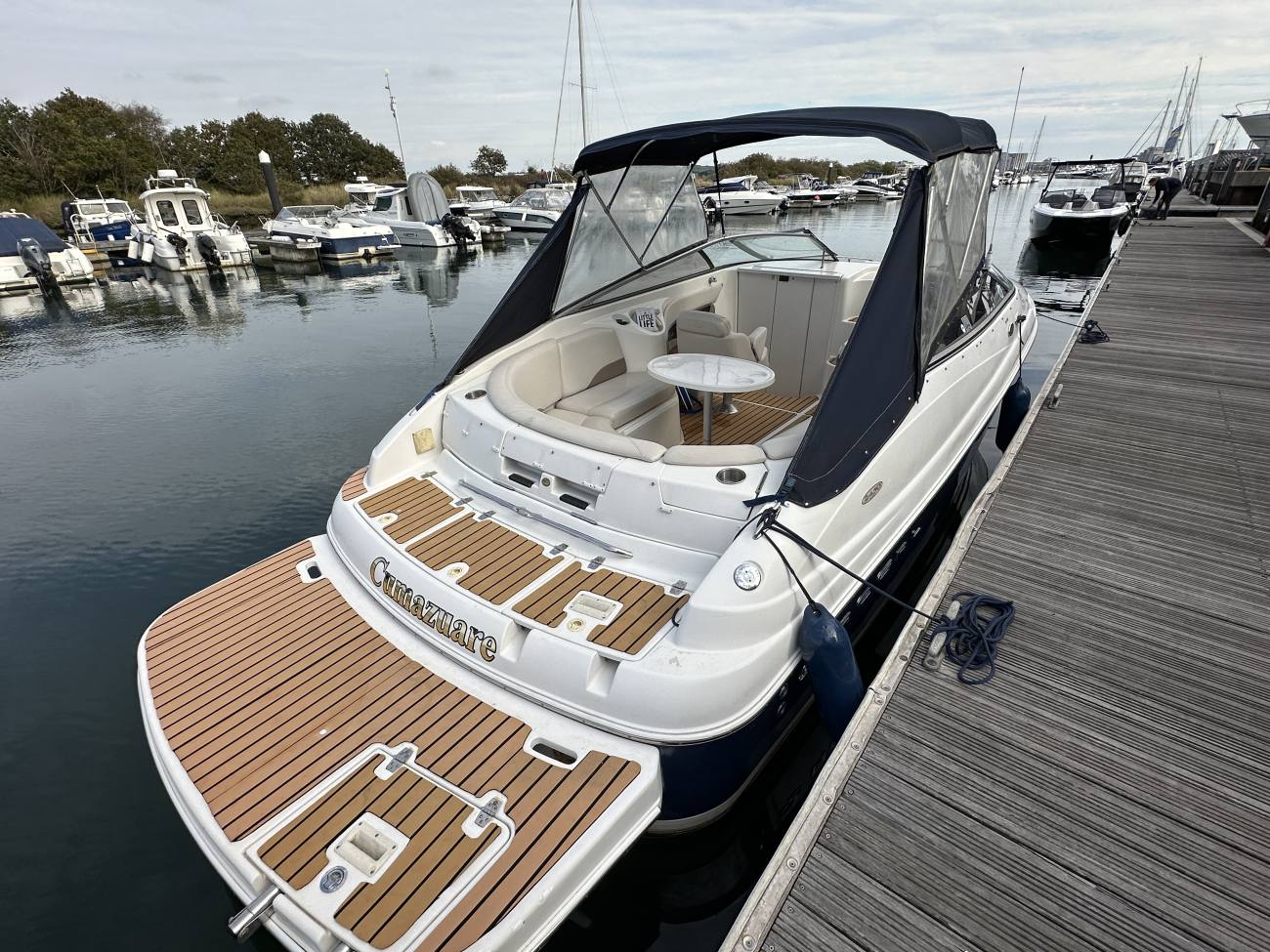2005 Regal 2450 Cuddy image 14