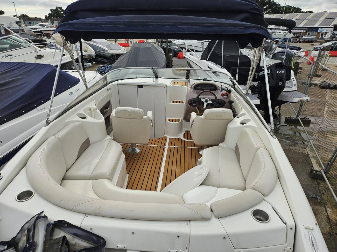 2005 Regal 2450 Cuddy image 15