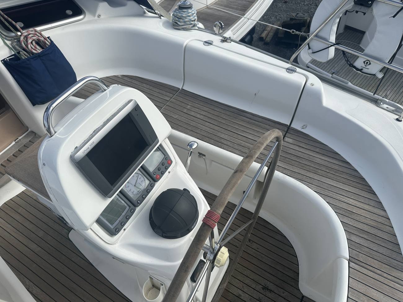 2007 Bavaria 37 Cruiser image 16