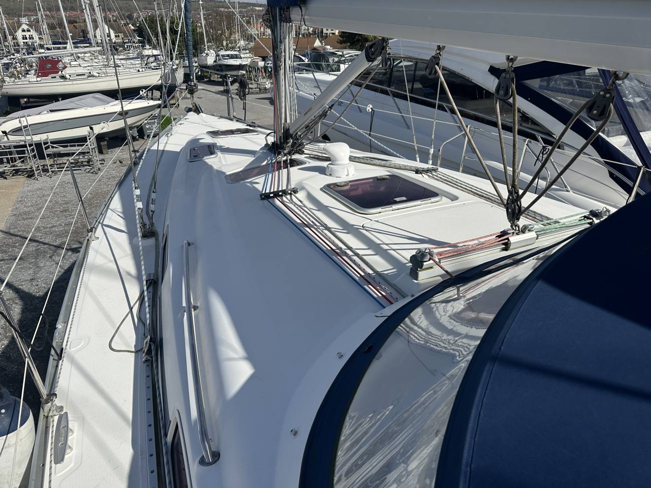 2007 Bavaria 37 Cruiser image 29