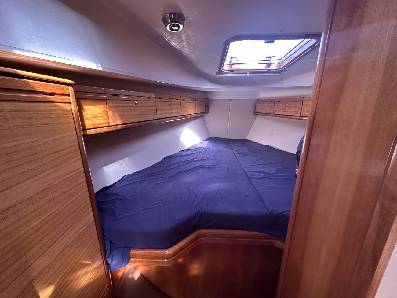 2007 Bavaria 37 Cruiser image 57