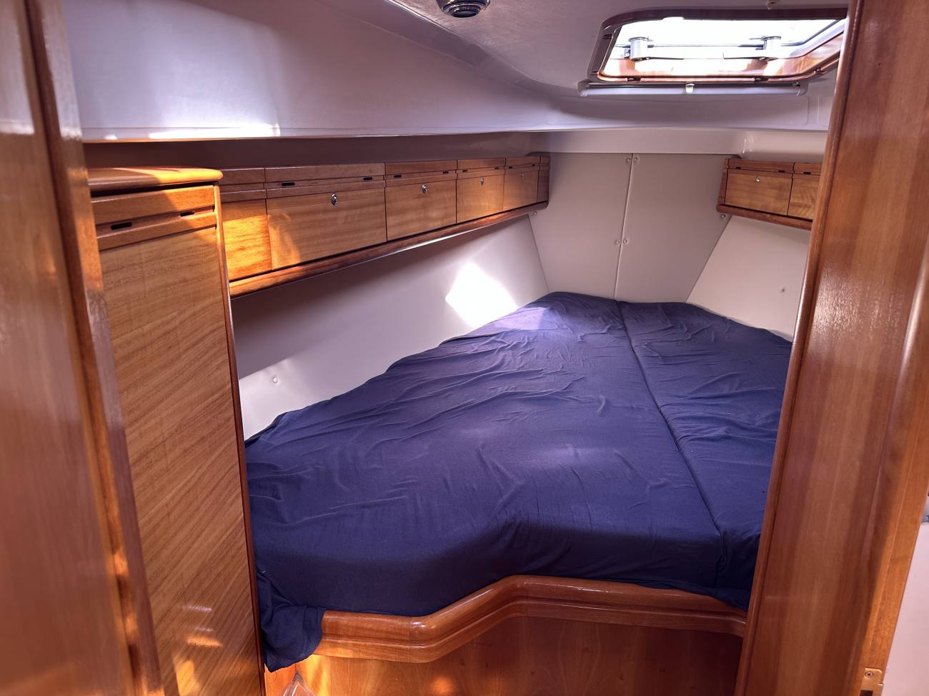 2007 Bavaria 37 Cruiser image 58