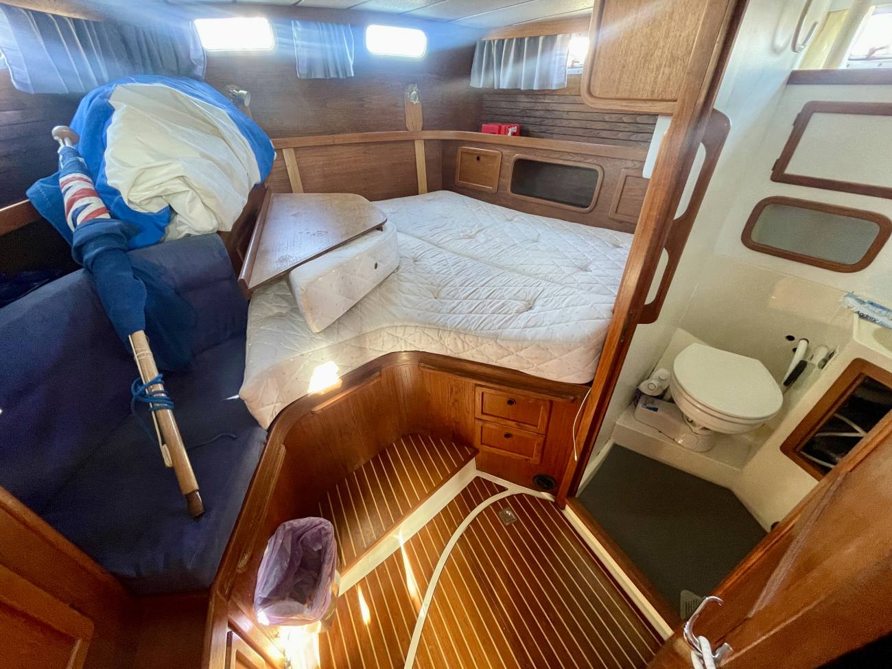 1993 Nauticat 35 image 3