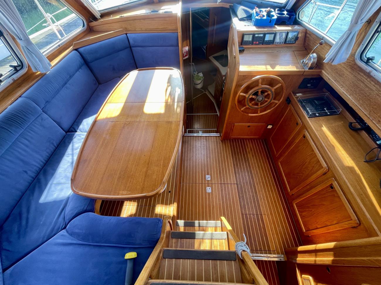 1993 Nauticat 35 image 33