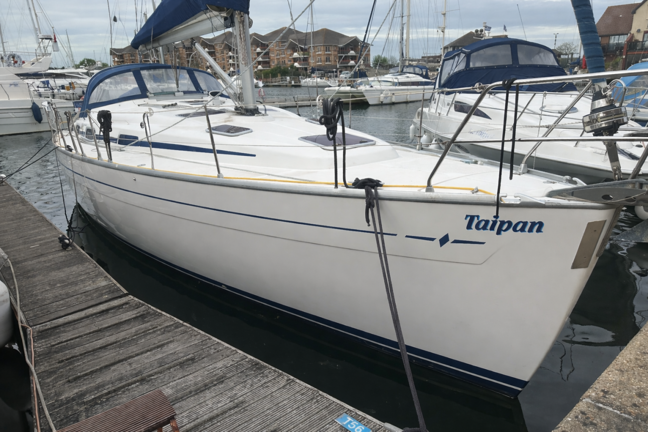 2007 Bavaria 37 Cruiser image 11