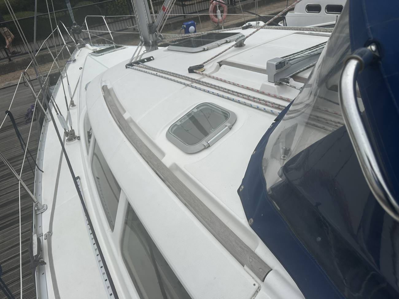 1998 Jeanneau Sun Odyssey 40 DS image 16
