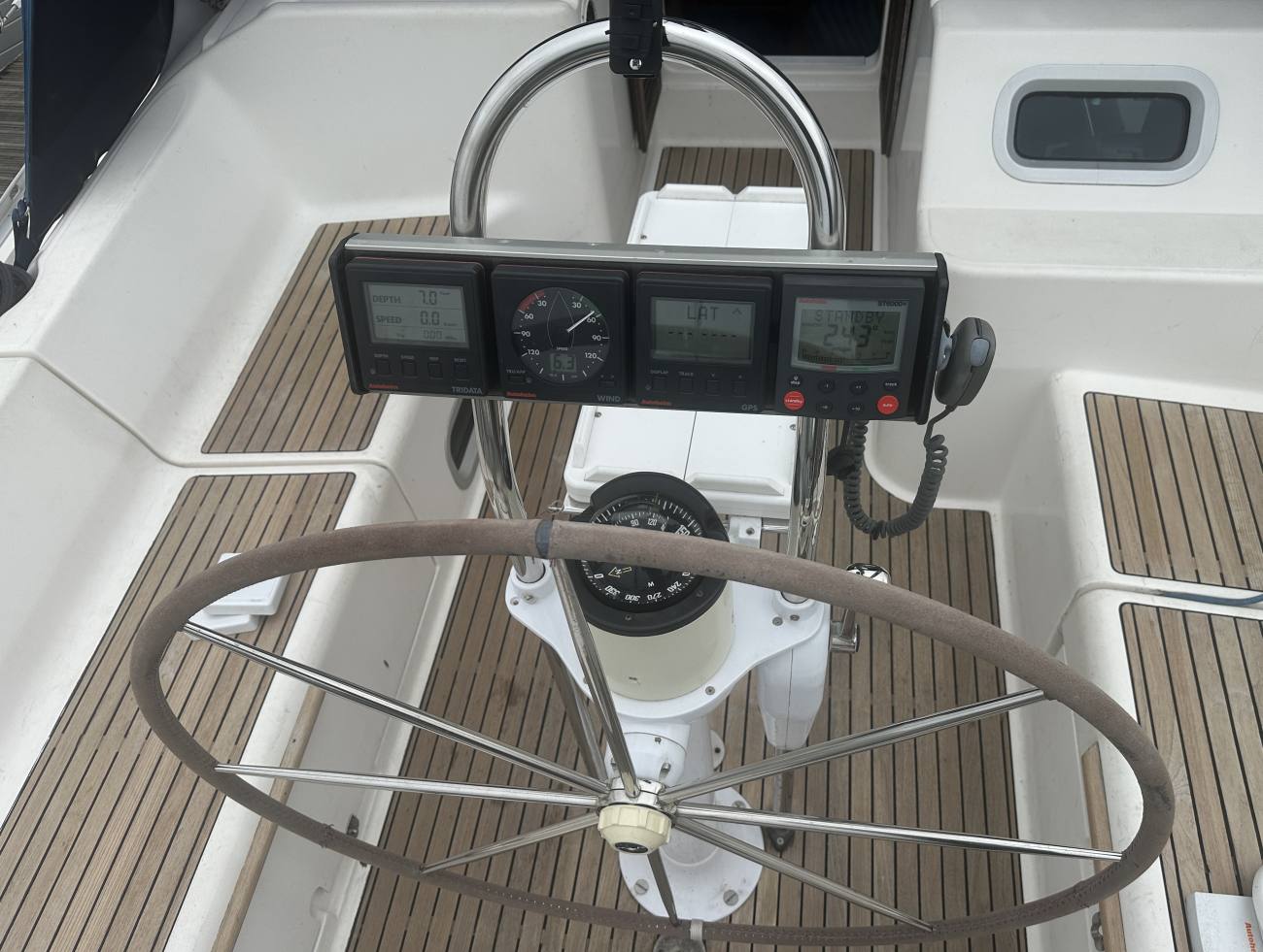 1998 Jeanneau Sun Odyssey 40 DS image 23