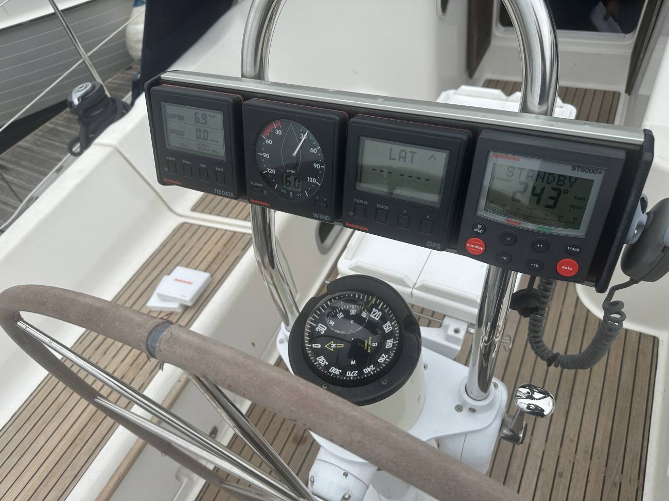 1998 Jeanneau Sun Odyssey 40 DS image 24