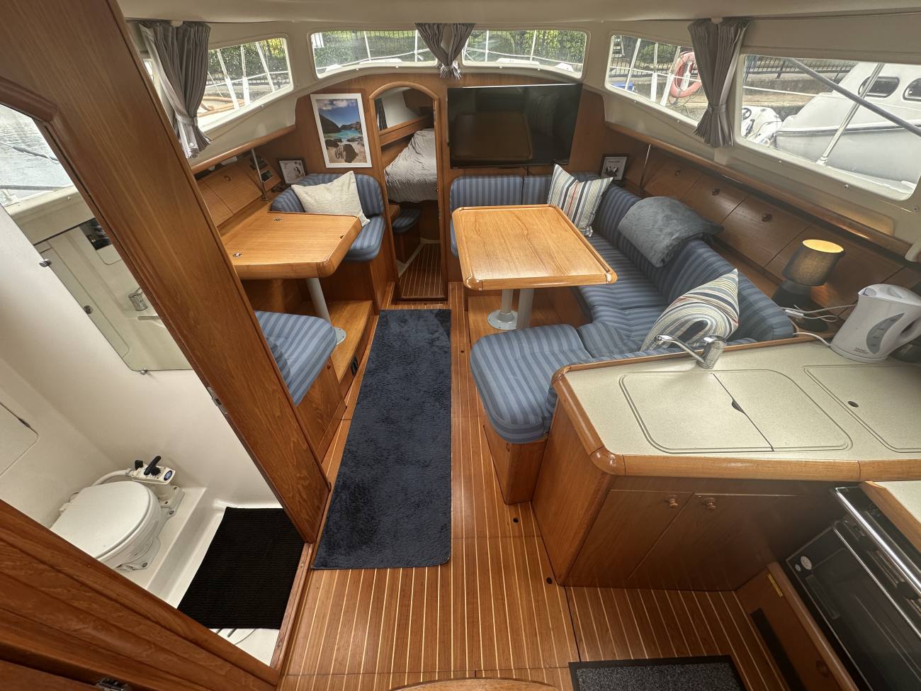 1998 Jeanneau Sun Odyssey 40 DS image 25