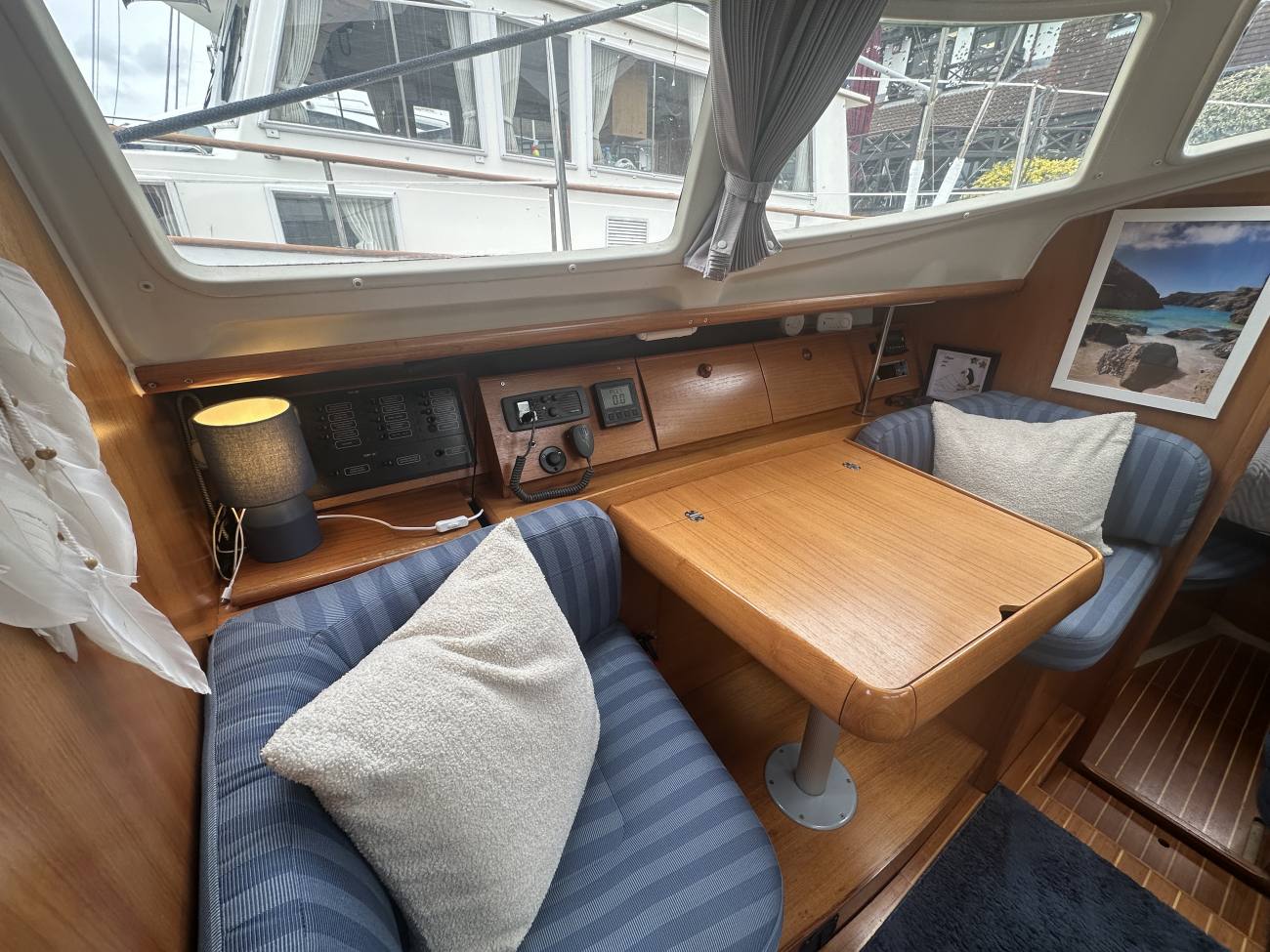 1998 Jeanneau Sun Odyssey 40 DS image 3