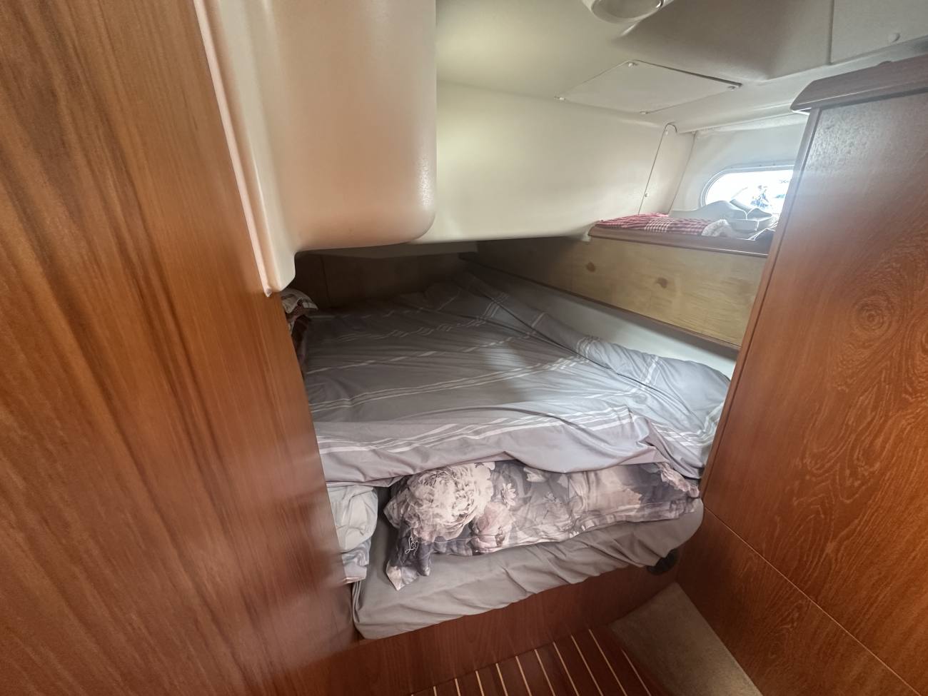 1998 Jeanneau Sun Odyssey 40 DS image 9