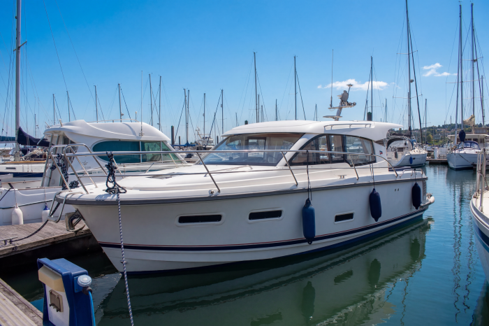 2018 Nimbus 305 Coupé