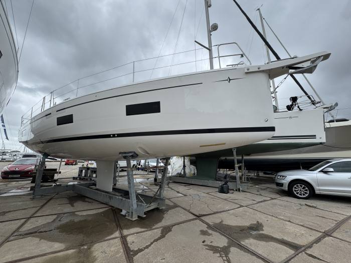  Bavaria C42