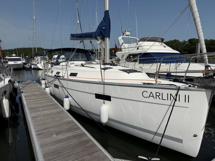 2011 Bavaria 36 Cruiser