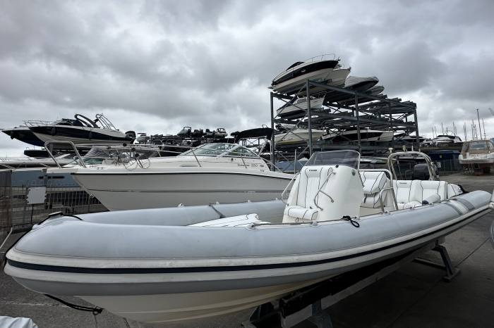 2004 Cobra Nautique Rib 7.5