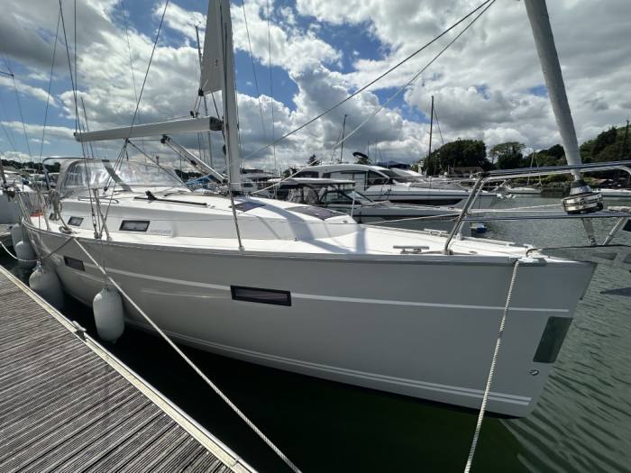 2013 Bavaria 36 Cruiser