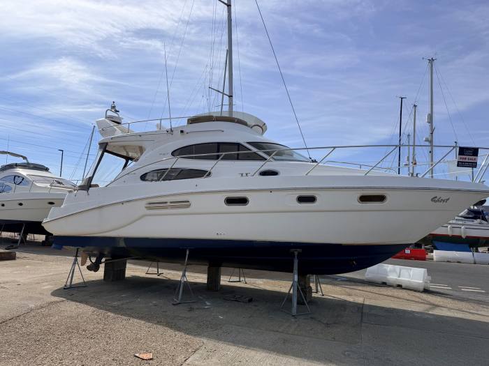 2010 Sealine F37