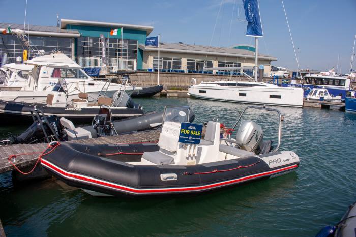 2007 Zodiac Pro 12 Man
